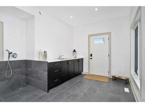 4-13033 424 Township, Rural Ponoka County, AB - Indoor Photo Showing Bathroom