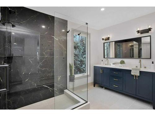 4-13033 424 Township, Rural Ponoka County, AB - Indoor Photo Showing Bathroom