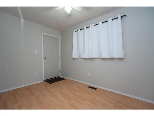 4714 48 Avenue, Bentley, AB - Indoor Photo Showing Other Room