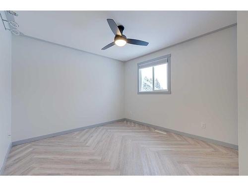 3703 50A Street, Red Deer, AB - Indoor Photo Showing Other Room