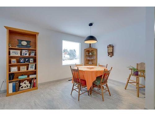 3703 50A Street, Red Deer, AB - Indoor Photo Showing Dining Room