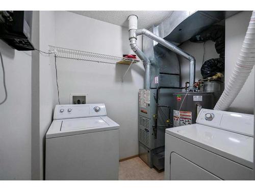 105B-4917 68 Street, Camrose, AB - Indoor Photo Showing Laundry Room