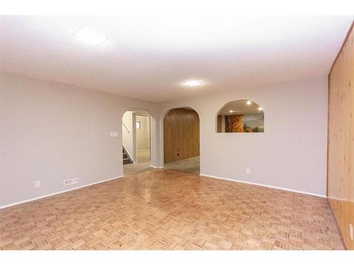 35 Barner Avenue, Red Deer, AB - Indoor Photo Showing Other Room