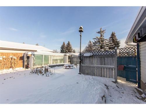 35 Barner Avenue, Red Deer, AB - Outdoor