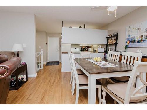 58-2816 Botterill Crescent, Red Deer, AB - Indoor Photo Showing Dining Room