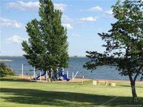 3 Kingfisher Estates, Lake Newell Resort, AB 