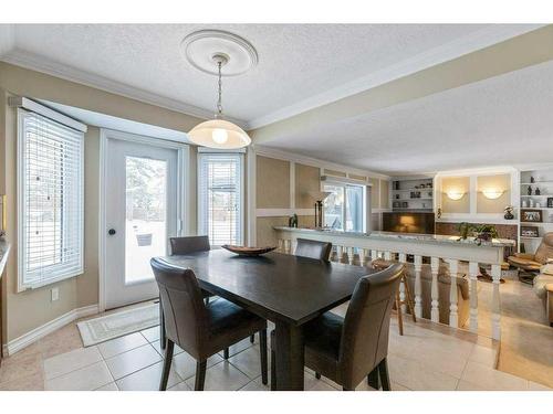 560 Wahstao Road Nw, Edmonton, AB - Indoor Photo Showing Dining Room