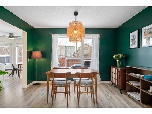 16117 Shawbrooke Road Sw, Calgary, AB - Indoor Photo Showing Dining Room