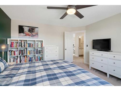 16117 Shawbrooke Road Sw, Calgary, AB - Indoor Photo Showing Bedroom