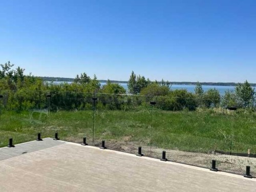12 Twin Rose Court, Jarvis Bay, AB 