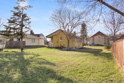 5313 50 Street, Castor, AB - Outdoor