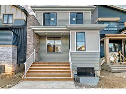 73 Lucas Place NW Calgary, AB T3P 2E2