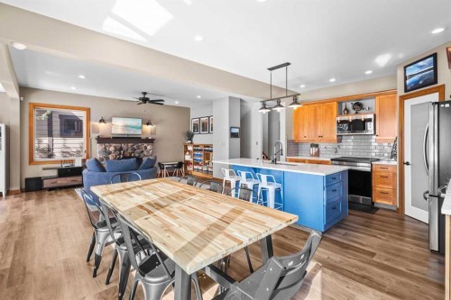 152 Jarvis Bay Drive, Jarvis Bay, AB - Indoor