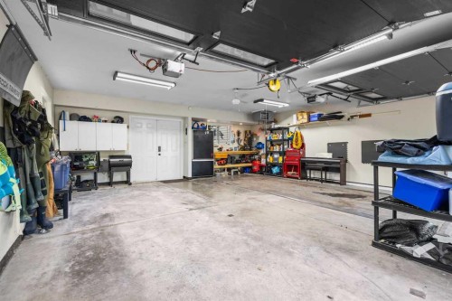 152 Jarvis Bay Drive, Jarvis Bay, AB - Indoor Photo Showing Garage