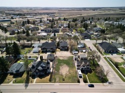 5331 50 Avenue  Lacombe, AB T4L 1S6