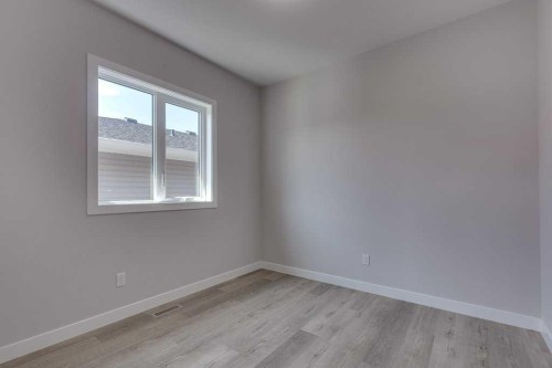 117 Gray Close, Sylvan Lake, AB - Indoor Photo Showing Other Room