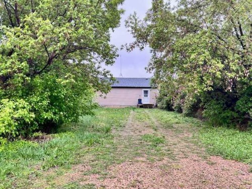 5009 49 Avenue, Forestburg, AB 