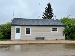 5009 49 Avenue  Forestburg, AB T0B 1N0
