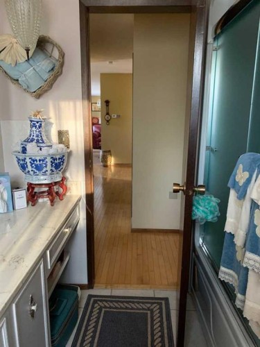 4913 Parkview Crescent, Castor, AB - Indoor