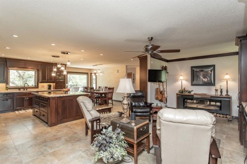 38212 Range Road 252, Rural Lacombe County, AB - Indoor