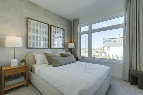 8523 21 Avenue Se, Calgary, AB - Indoor Photo Showing Bedroom