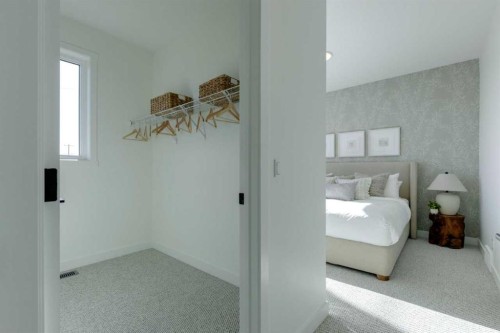 8523 21 Avenue Se, Calgary, AB - Indoor Photo Showing Bedroom