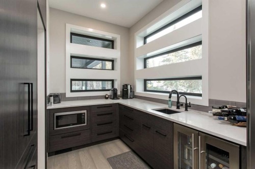 299-27475 Township Road 380, Rural Red Deer County, AB - Indoor Photo Showing Kitchen