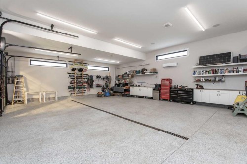 299-27475 Township Road 380, Rural Red Deer County, AB - Indoor Photo Showing Garage