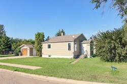 6001 51 Avenue  Stettler, AB T4K 1C3