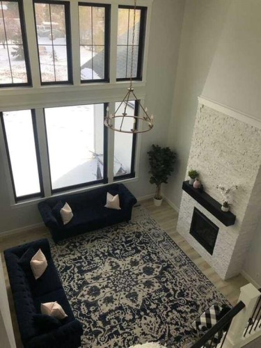 55 N 300 W, Raymond, AB - Indoor Photo Showing Other Room