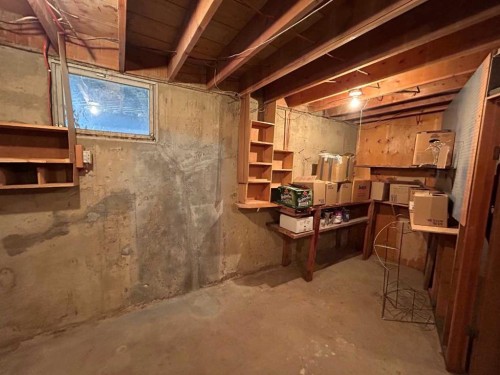 5405 50 Street, Castor, AB - Indoor