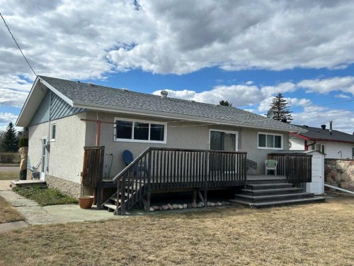5405 50 Street, Castor, AB - Outdoor With Deck Patio Veranda