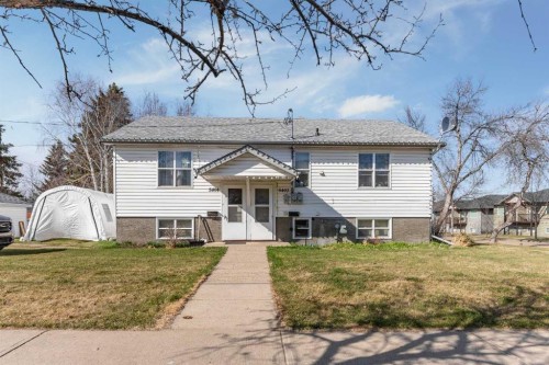 5402 47 Avenue  Camrose, AB T4V 0G4