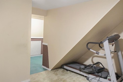 301 Waterloo Street, Veteran, AB - Indoor