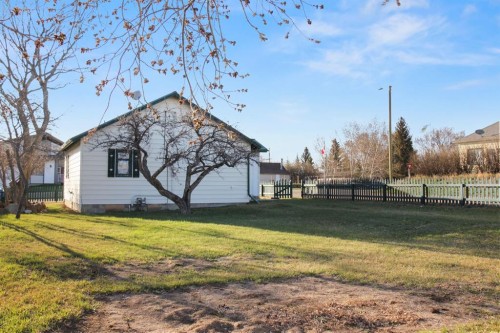 301 Waterloo Street, Veteran, AB - Outdoor