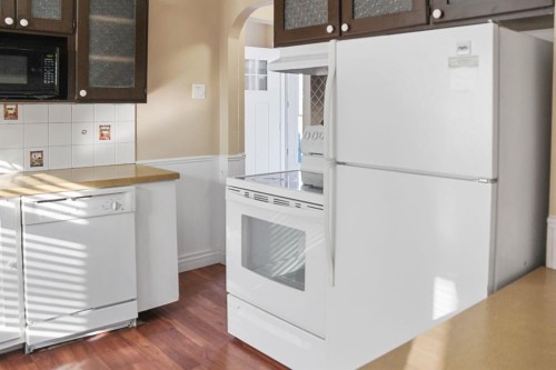 301 Waterloo Street, Veteran, AB - Indoor Photo Showing Kitchen