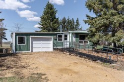 315 & 317 Macrae Street  Bawlf, AB T0B 0J0