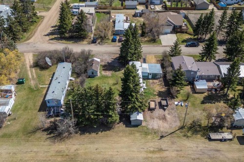315 & 317 Macrae Street, Bawlf, AB - Outdoor With View