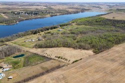 138-44101 214 Range  Rural Camrose County, AB T0B 1M0