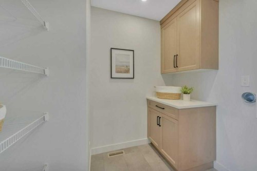 7 Vincent Gate, Sylvan Lake, AB - Indoor Photo Showing Other Room