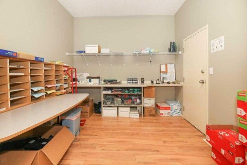 5209 49A Avenue, Bentley, AB 