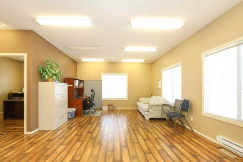 5209 49A Avenue, Bentley, AB 