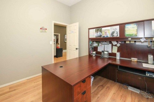 5209 49A Avenue, Bentley, AB 