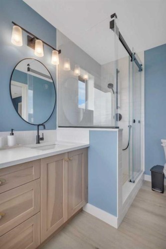 24417 420 Township, Rural Lacombe County, AB - Indoor Photo Showing Bathroom