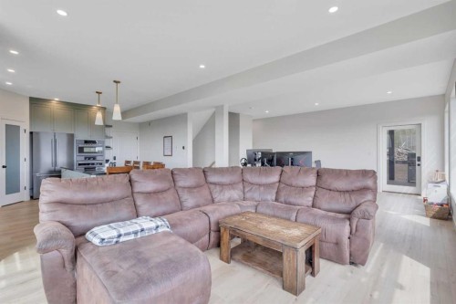 24417 420 Township, Rural Lacombe County, AB - Indoor Photo Showing Living Room