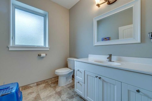8-15015 Township 424, Rural Ponoka County, AB - Indoor Photo Showing Bathroom