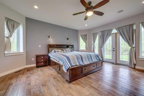 8-15015 Township 424, Rural Ponoka County, AB - Indoor Photo Showing Bedroom