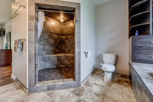 8-15015 Township 424, Rural Ponoka County, AB - Indoor Photo Showing Bathroom