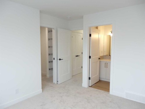 30 Inglis Crescent, Sylvan Lake, AB - Indoor Photo Showing Other Room