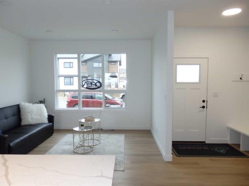 30 Inglis Crescent, Sylvan Lake, AB - Indoor